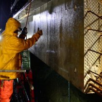 travailleurs de nuit sous la pluie - chantier ferroviaire ligne grande vitesse SEA - Alain Montaufier Photographe Poitiers